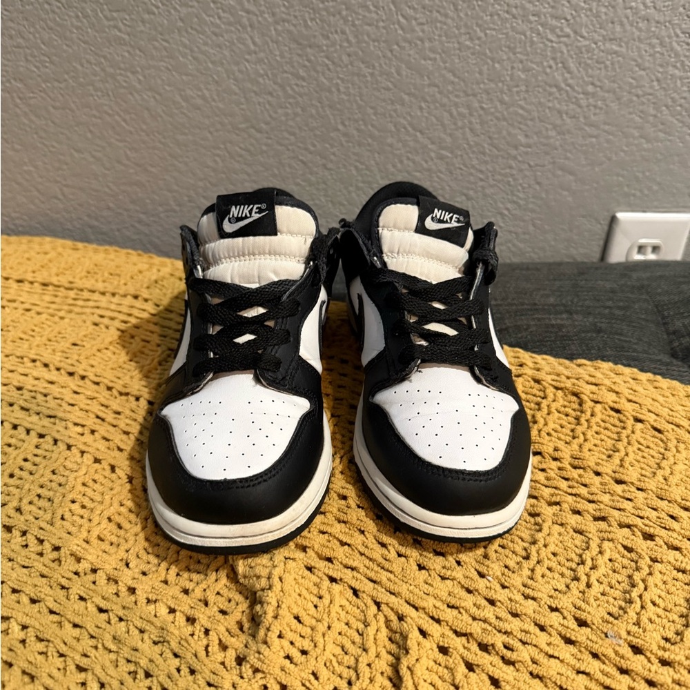 Nike Panda Dunk Kids Black and White Sneakers Size 3Y